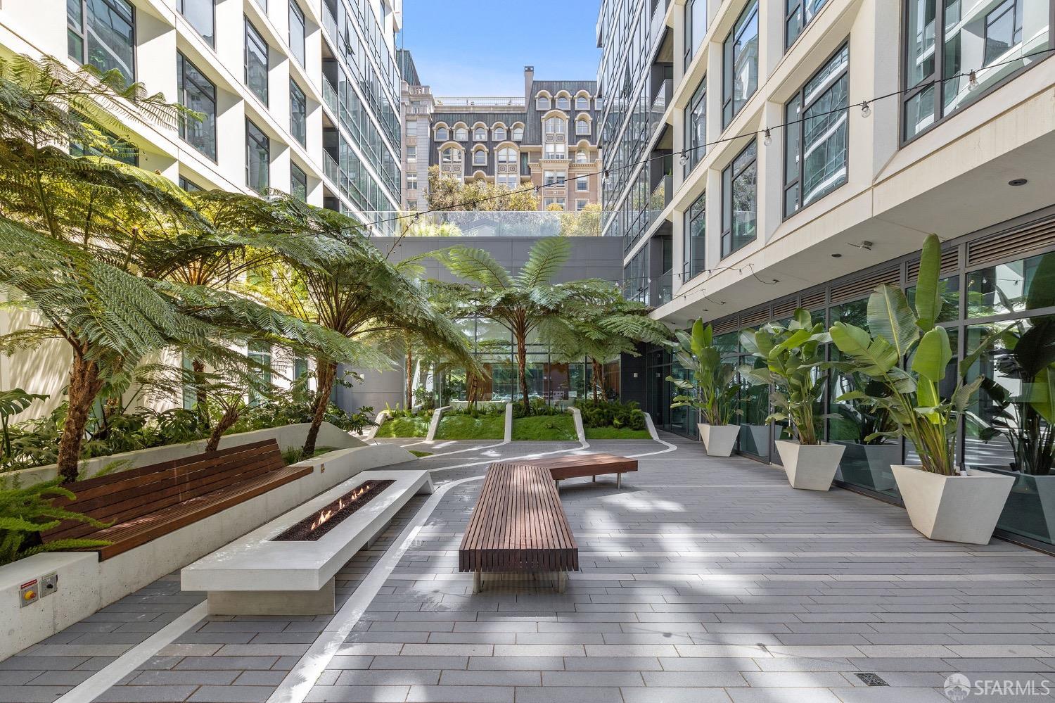 1688 Pine Street Unit: E1206