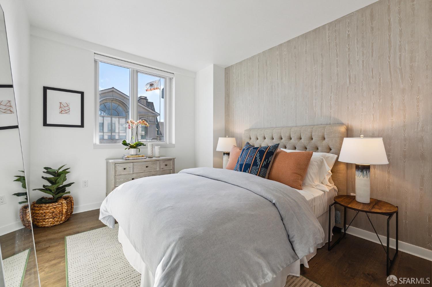 1688 Pine Street Unit: E1206