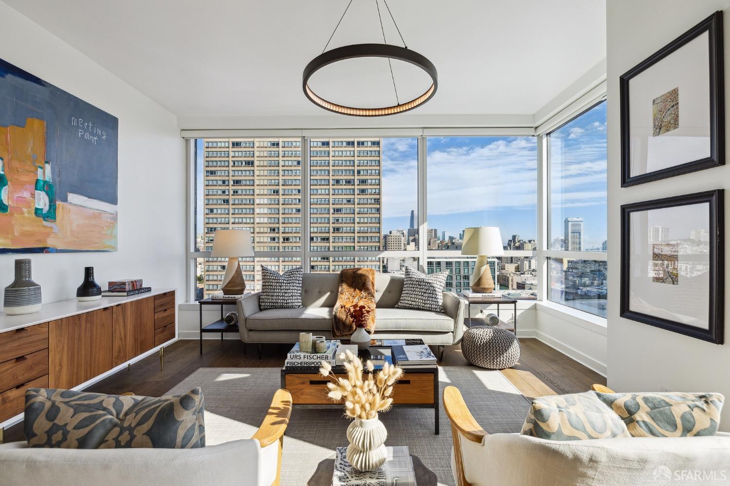 1688 Pine Street Unit: E1206