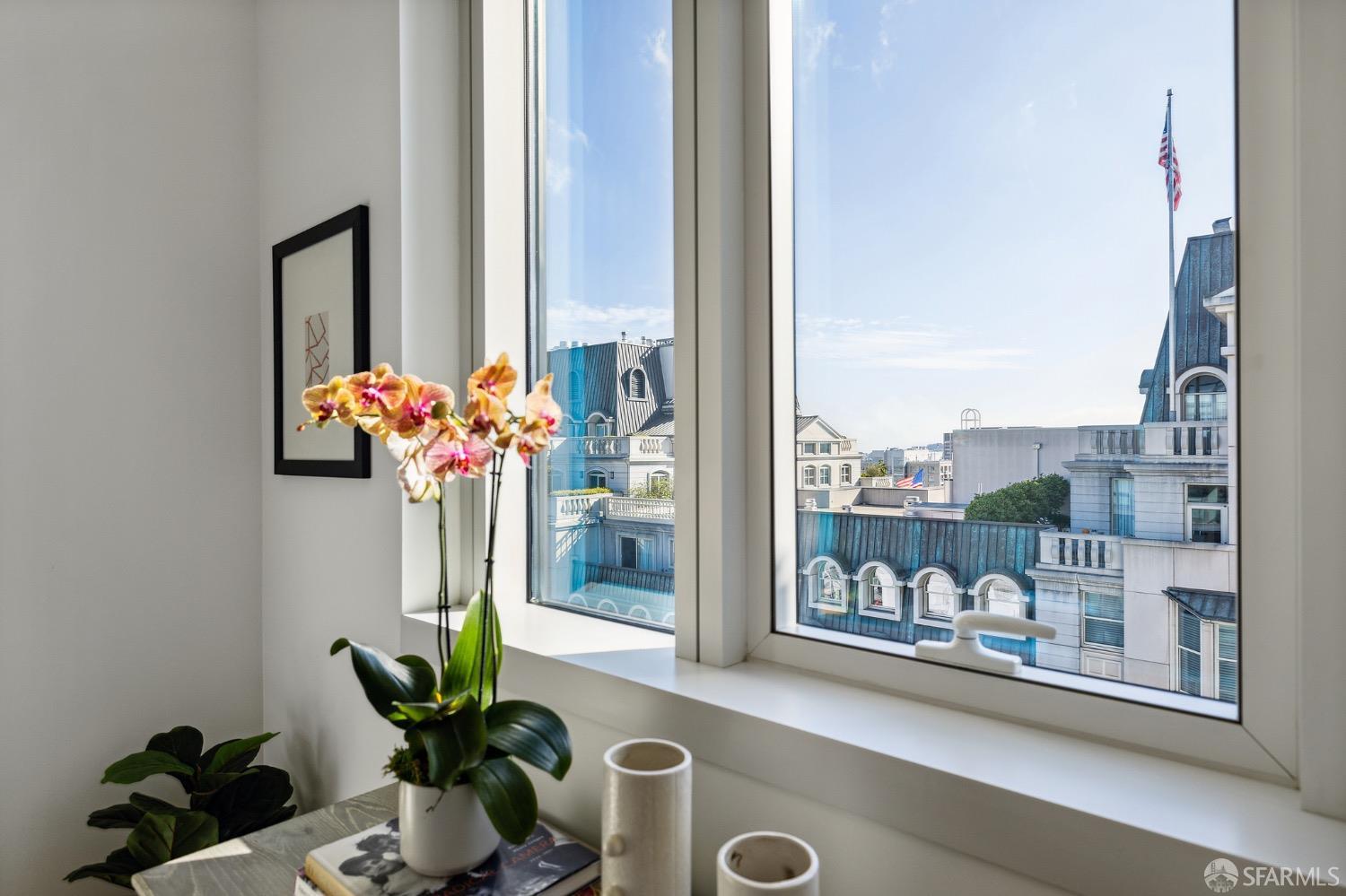 1688 Pine Street Unit: E1206