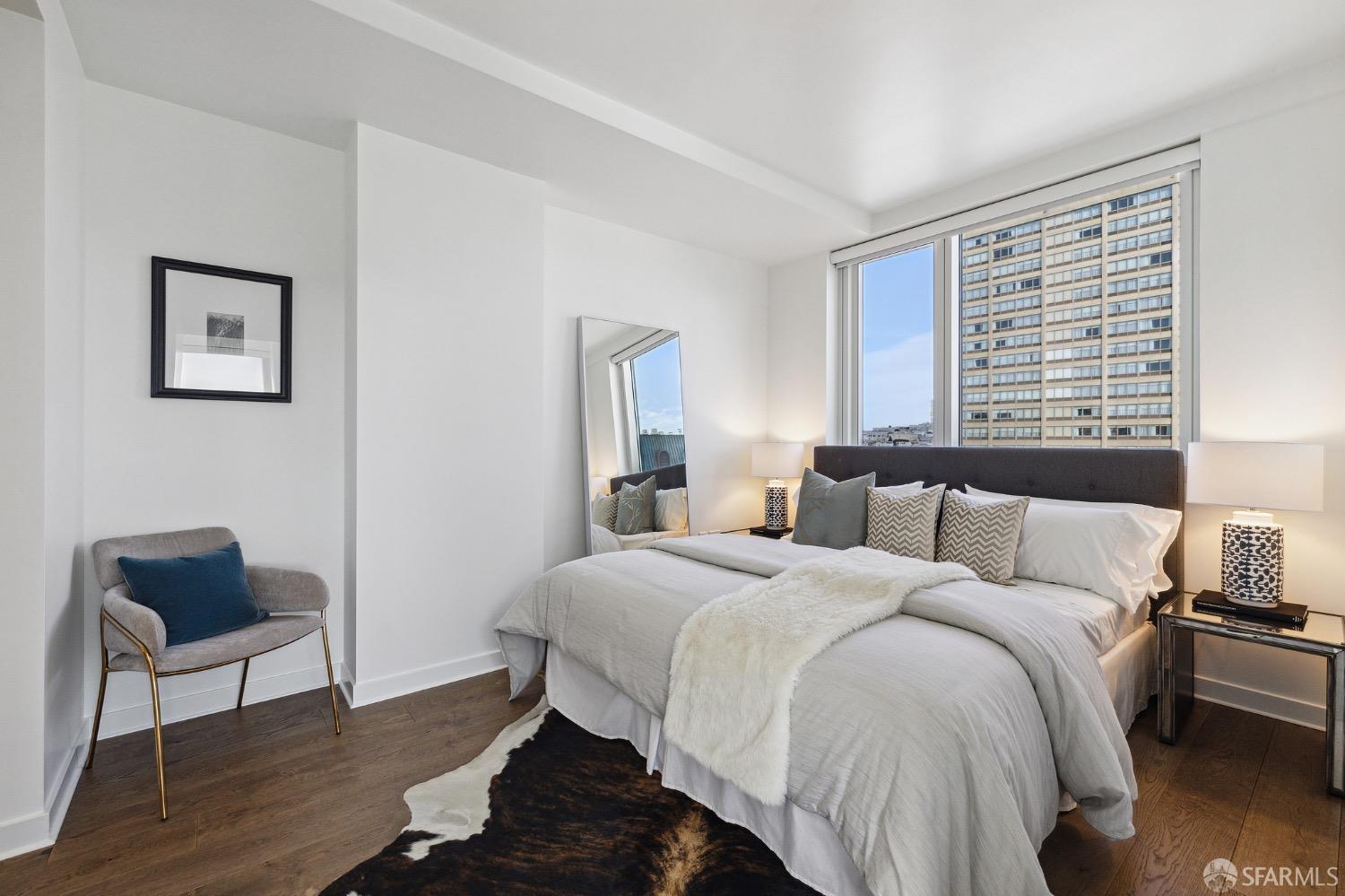 1688 Pine Street Unit: E1206