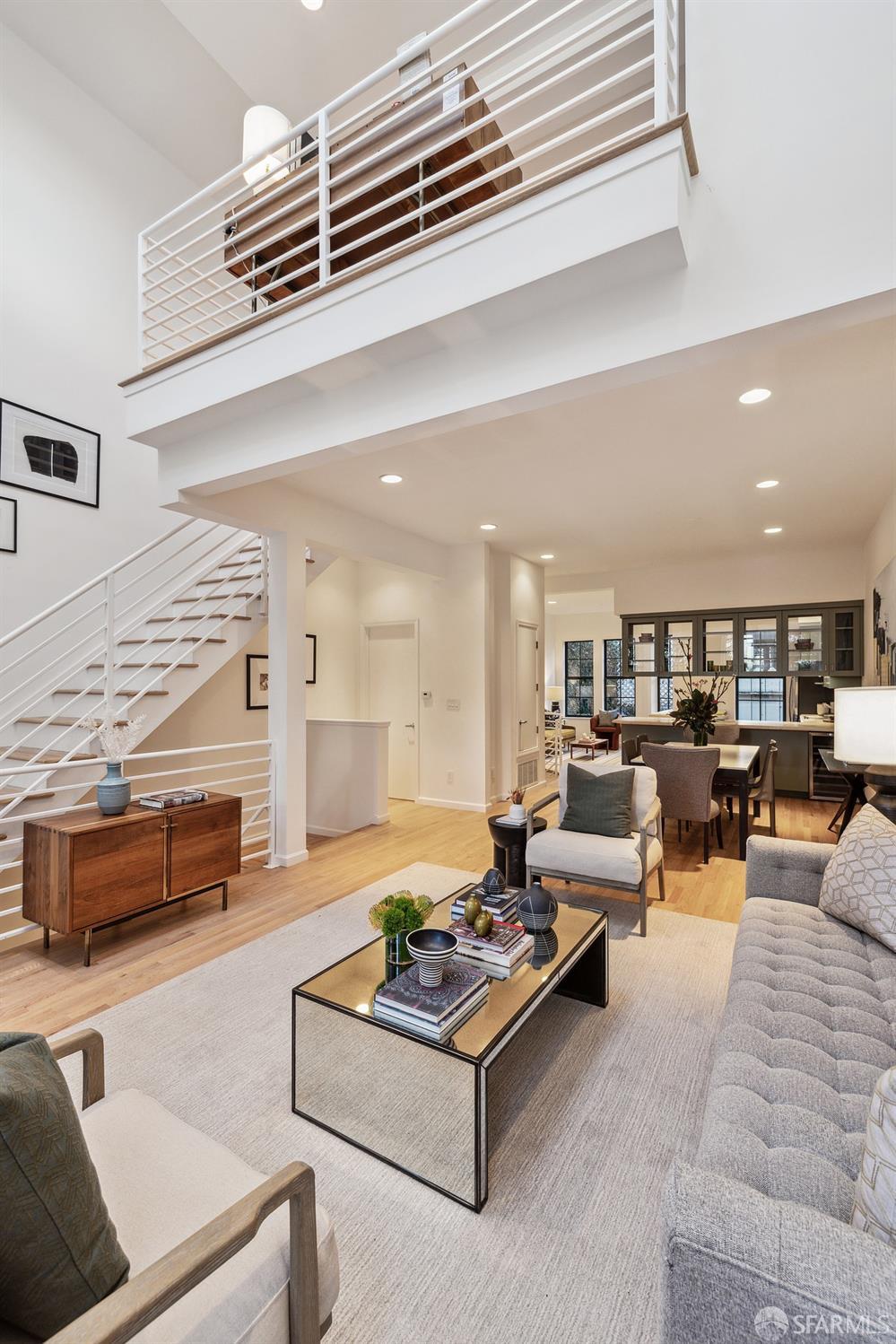 211 Moulton Street