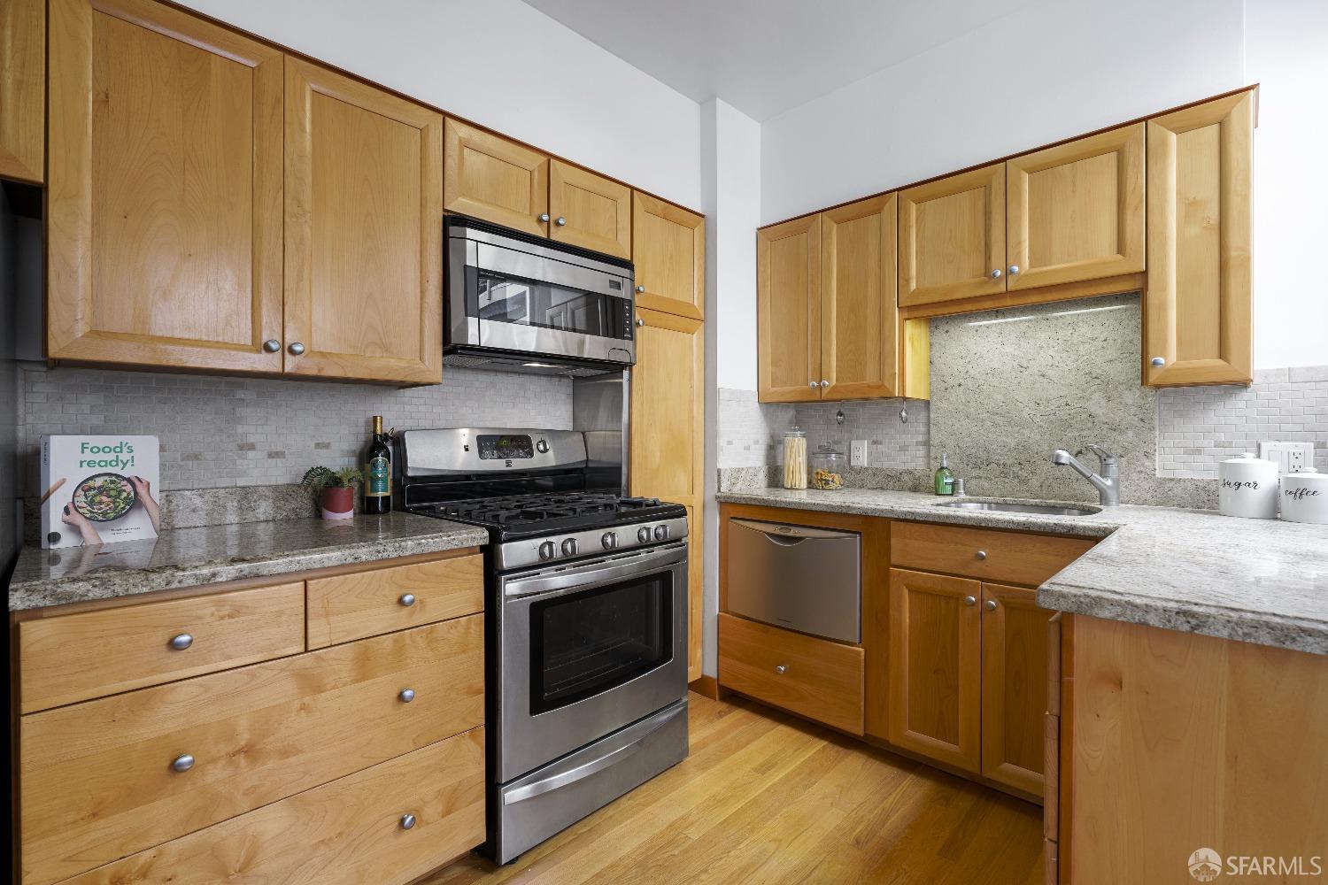 3233 Octavia Street # 1