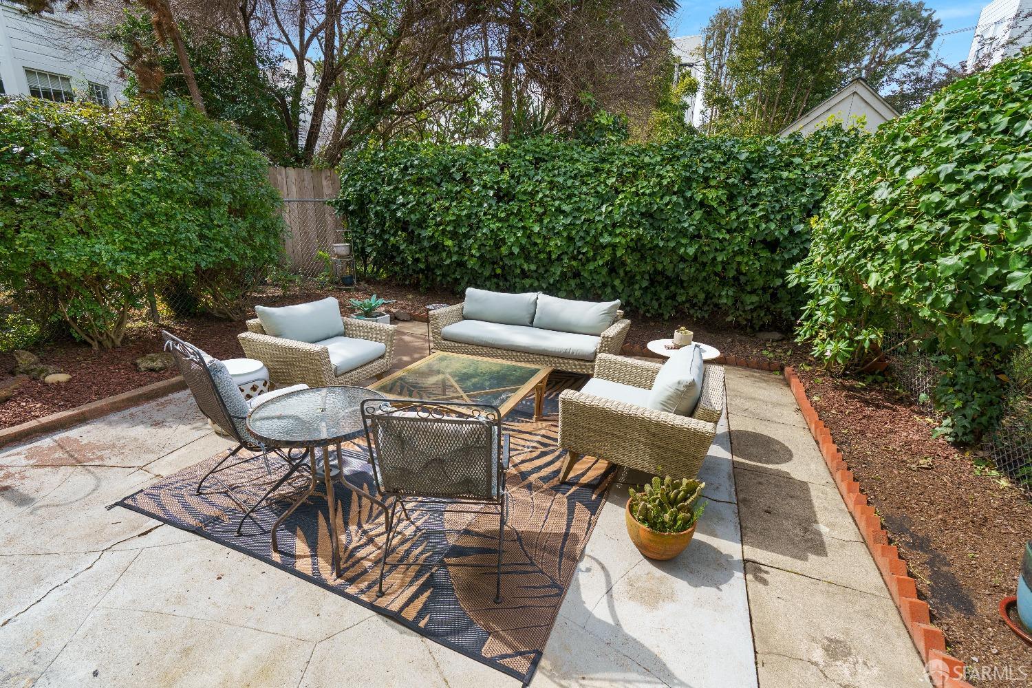 3233 Octavia Street # 1