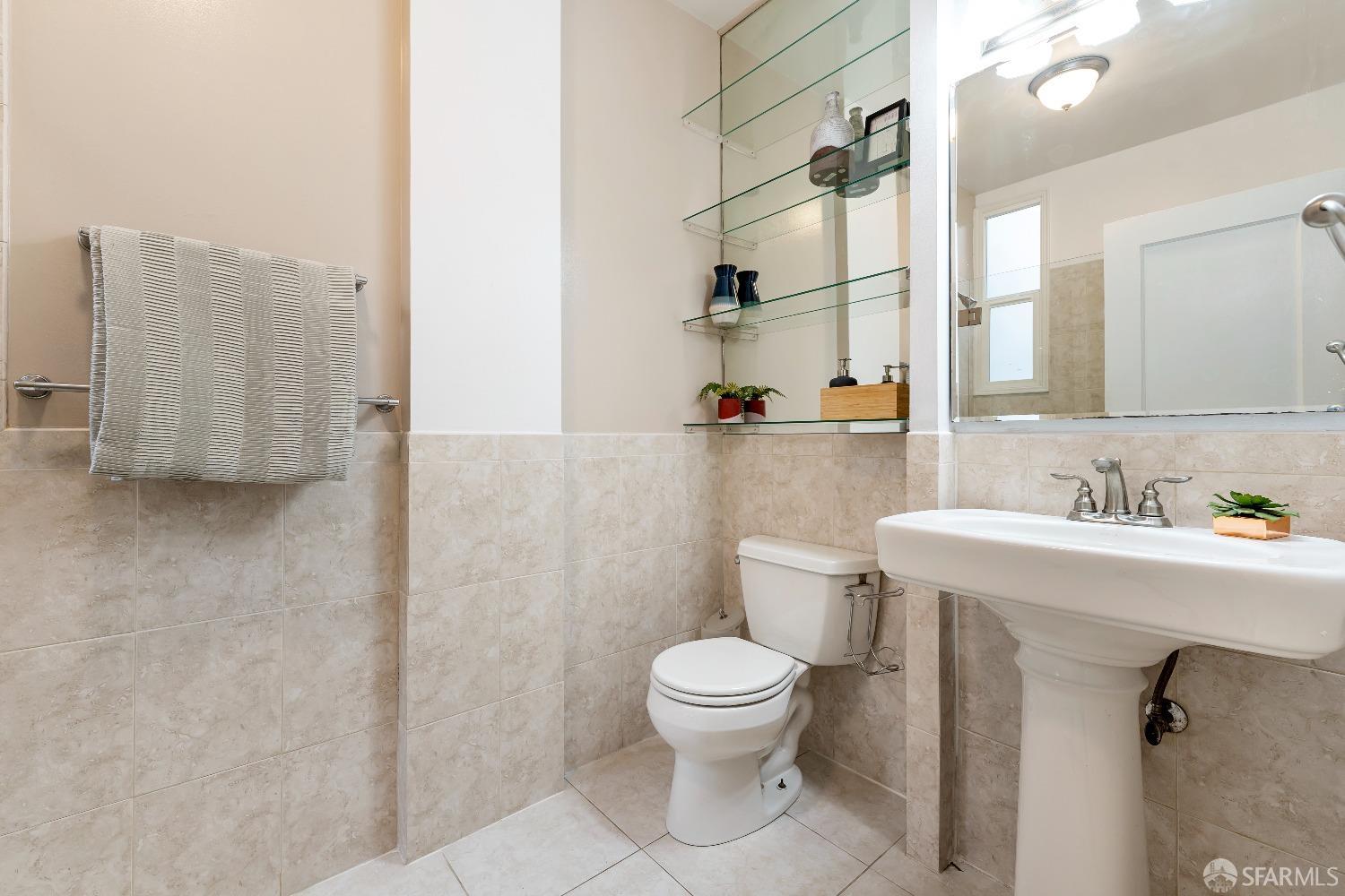 3233 Octavia Street # 1