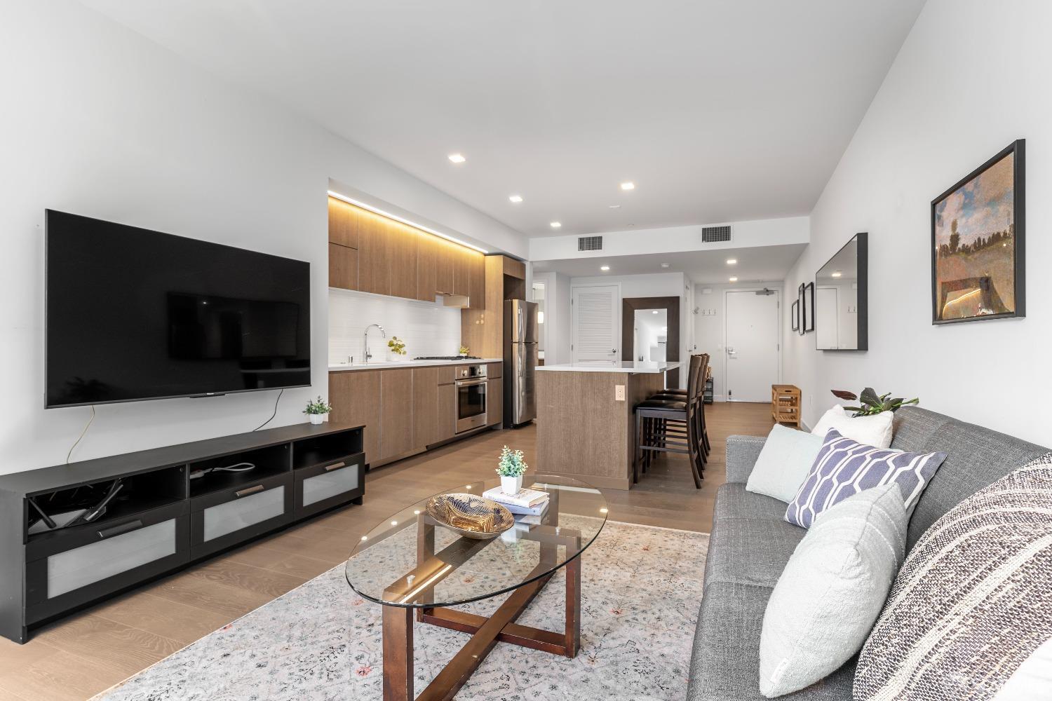 1300 22nd Street # 201