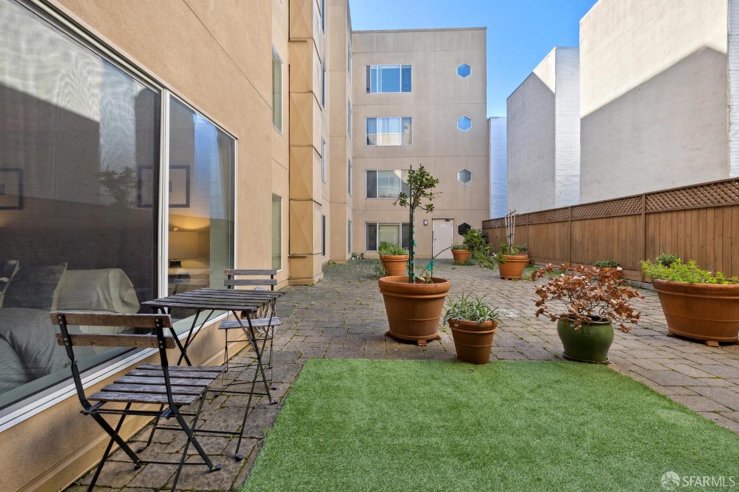 550 South Van Ness Avenue # 104
