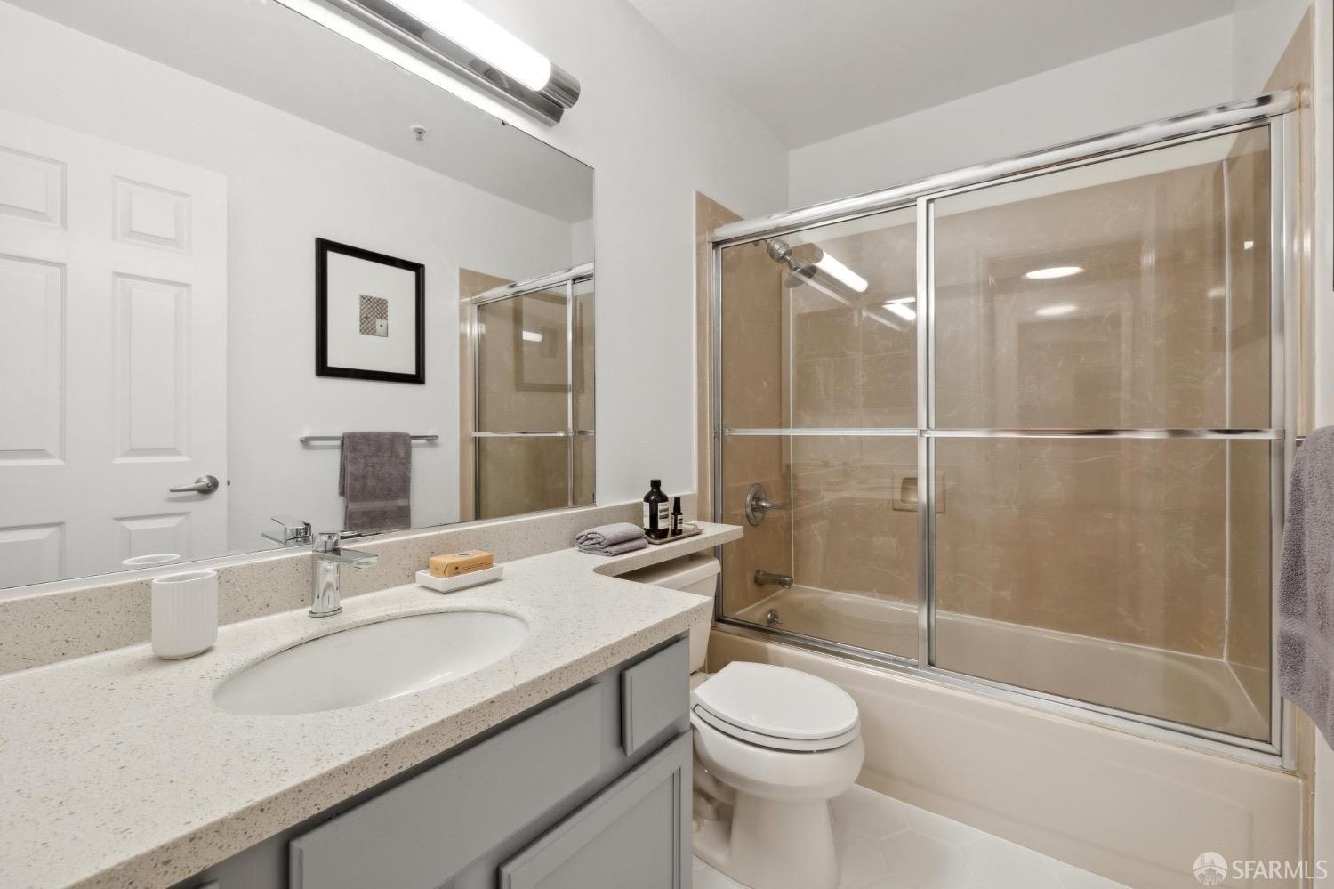 550 South Van Ness Avenue # 104