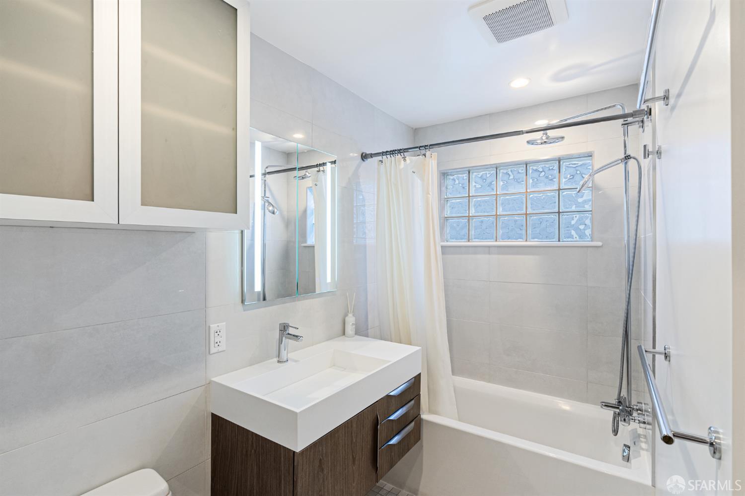 685 Noe Street # 2, San Francisco Unit: 2