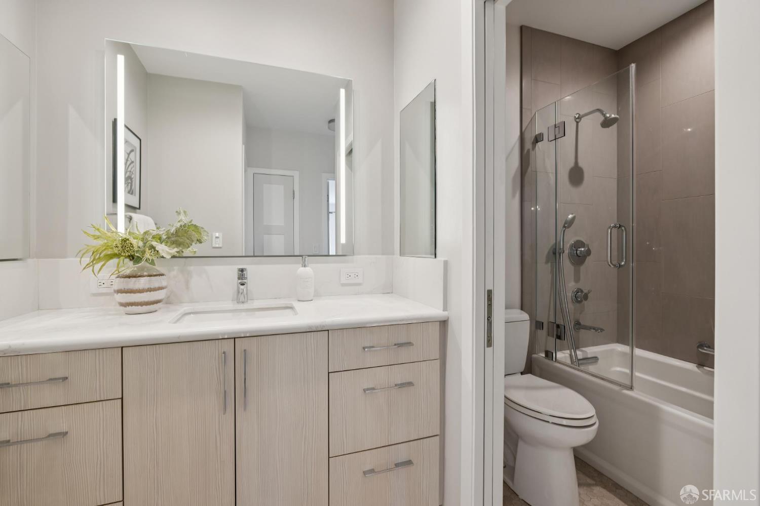 1350 California Street # 302