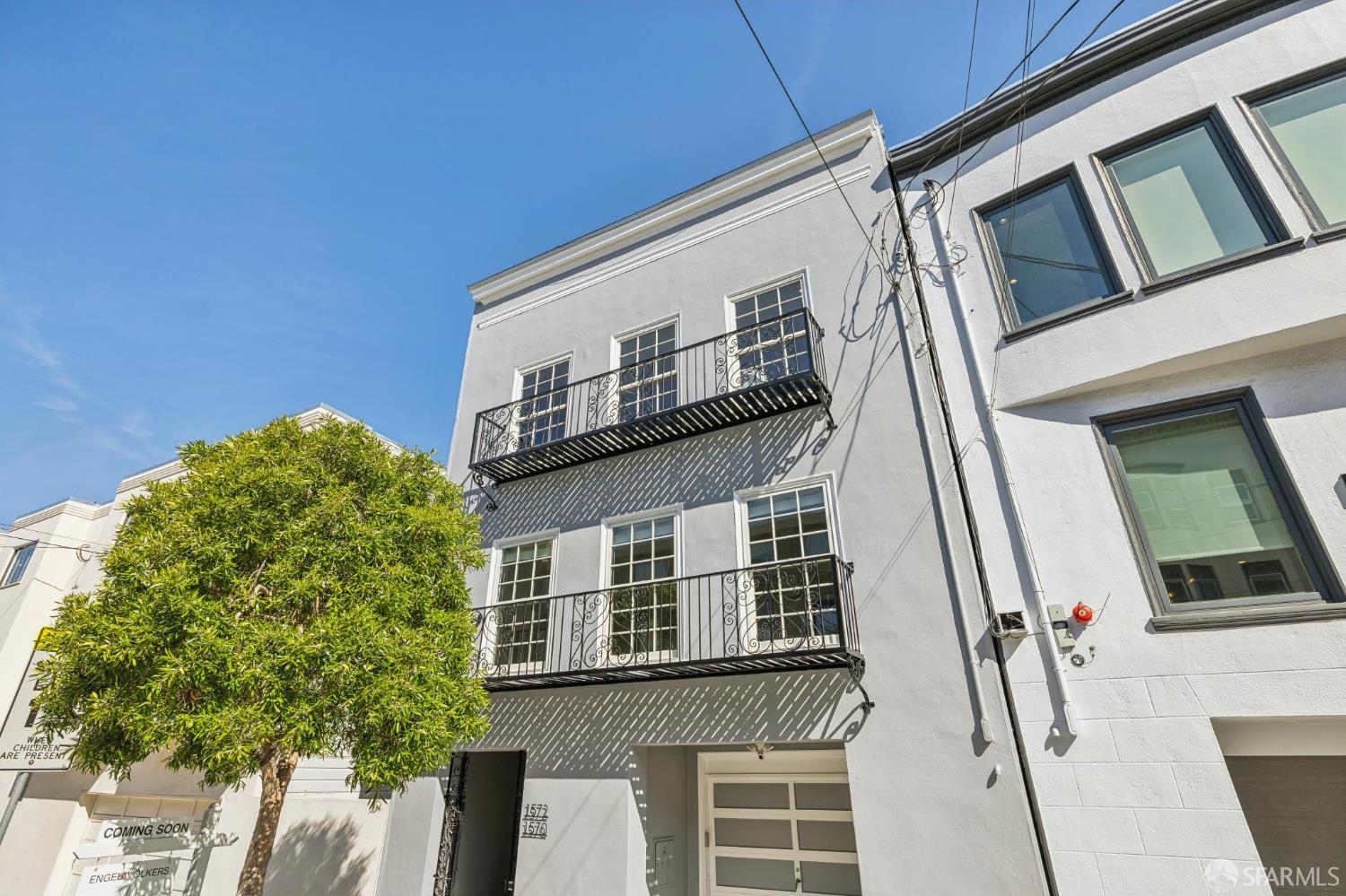 1572 Green Street