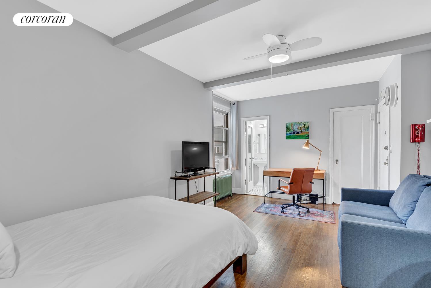 325 W 45TH Street 817