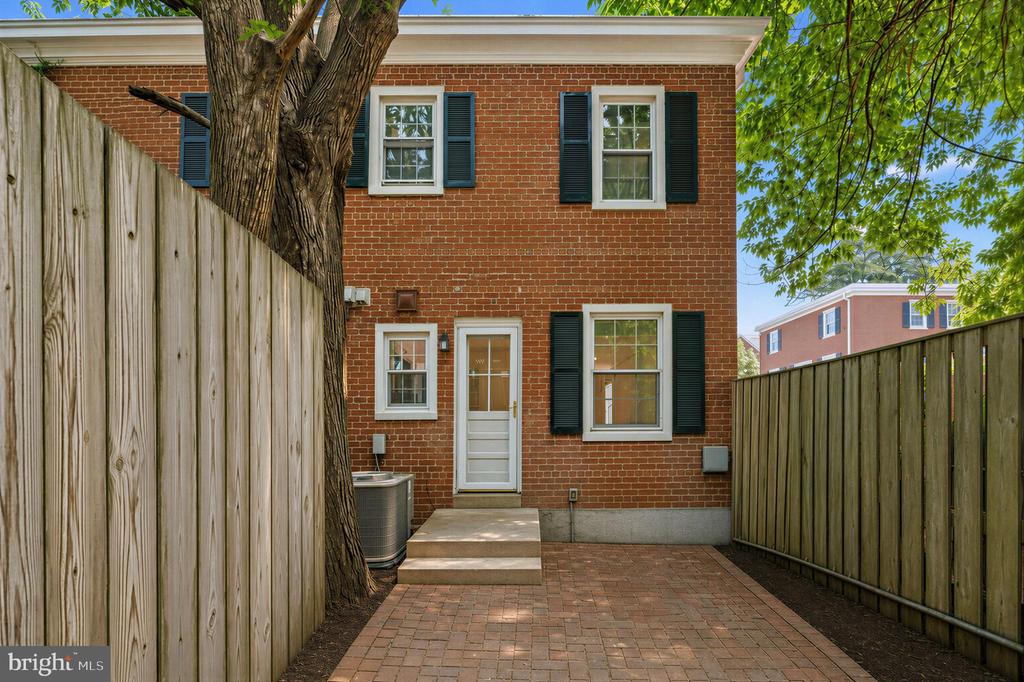 4239 32ND ROAD S