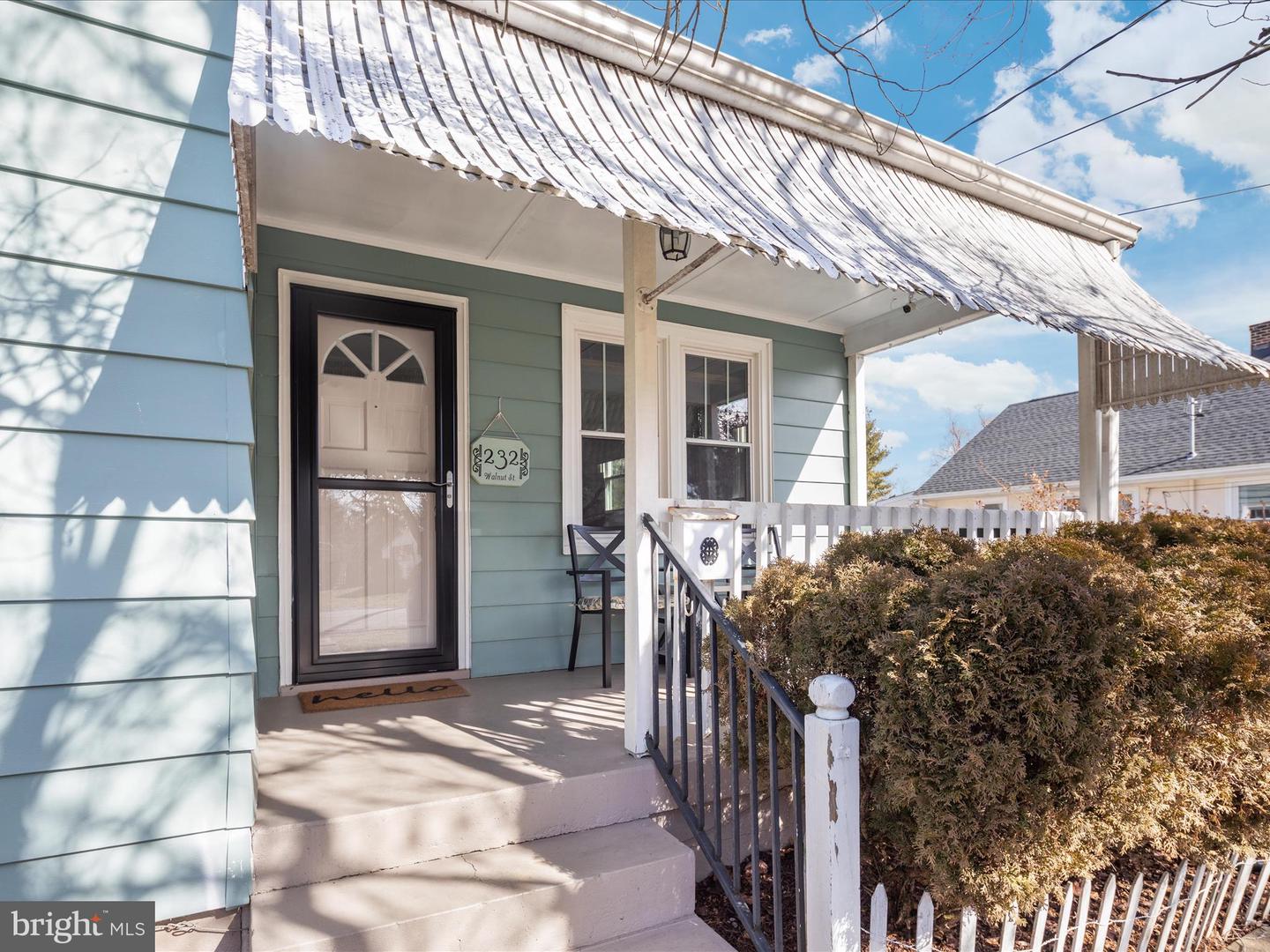 232 Walnut St