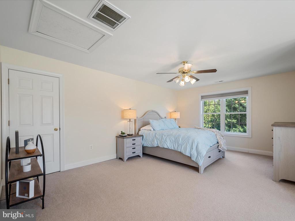 205 Tyson Dr
