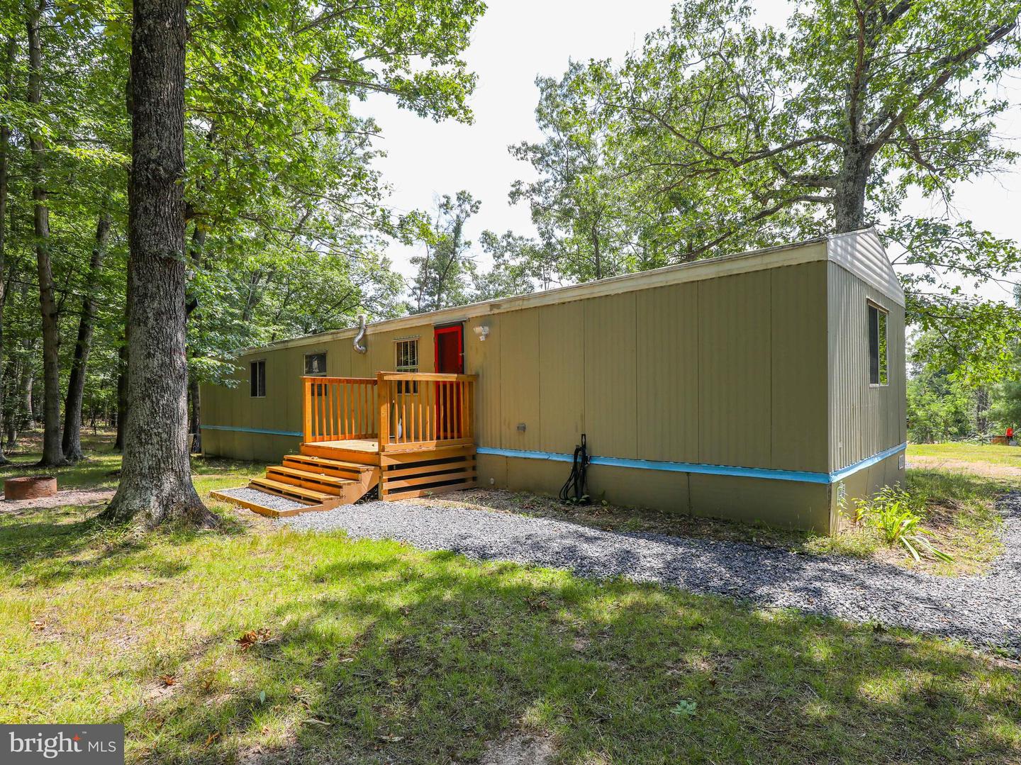 285 Wolfrey Ln