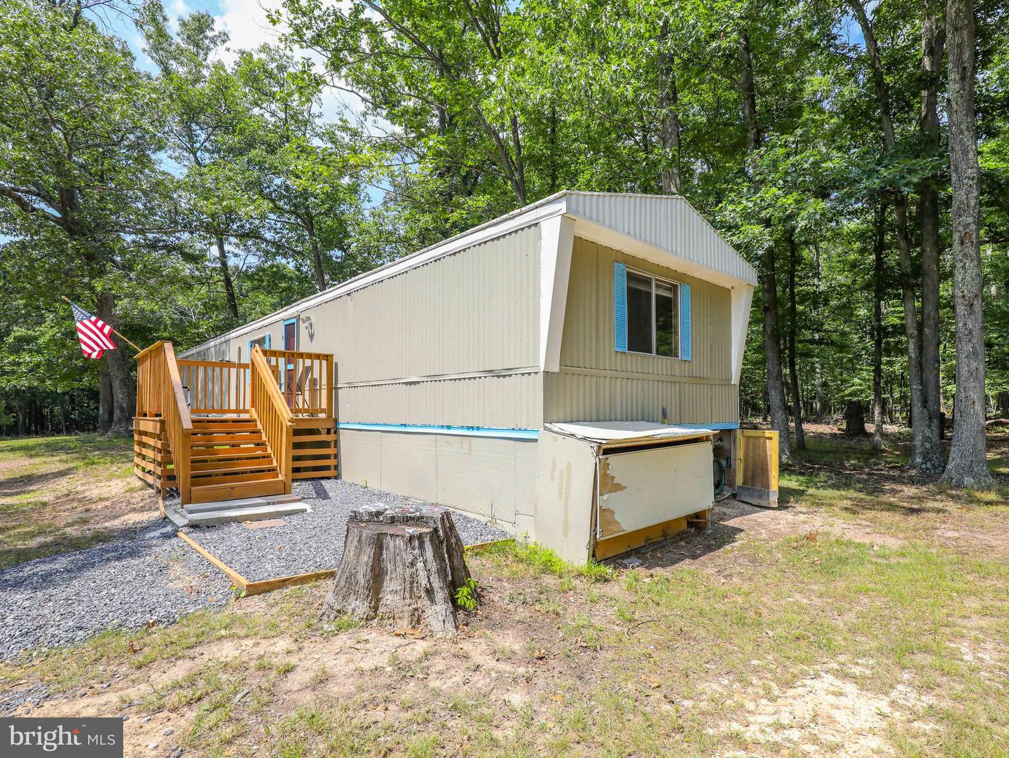 285 Wolfrey Ln