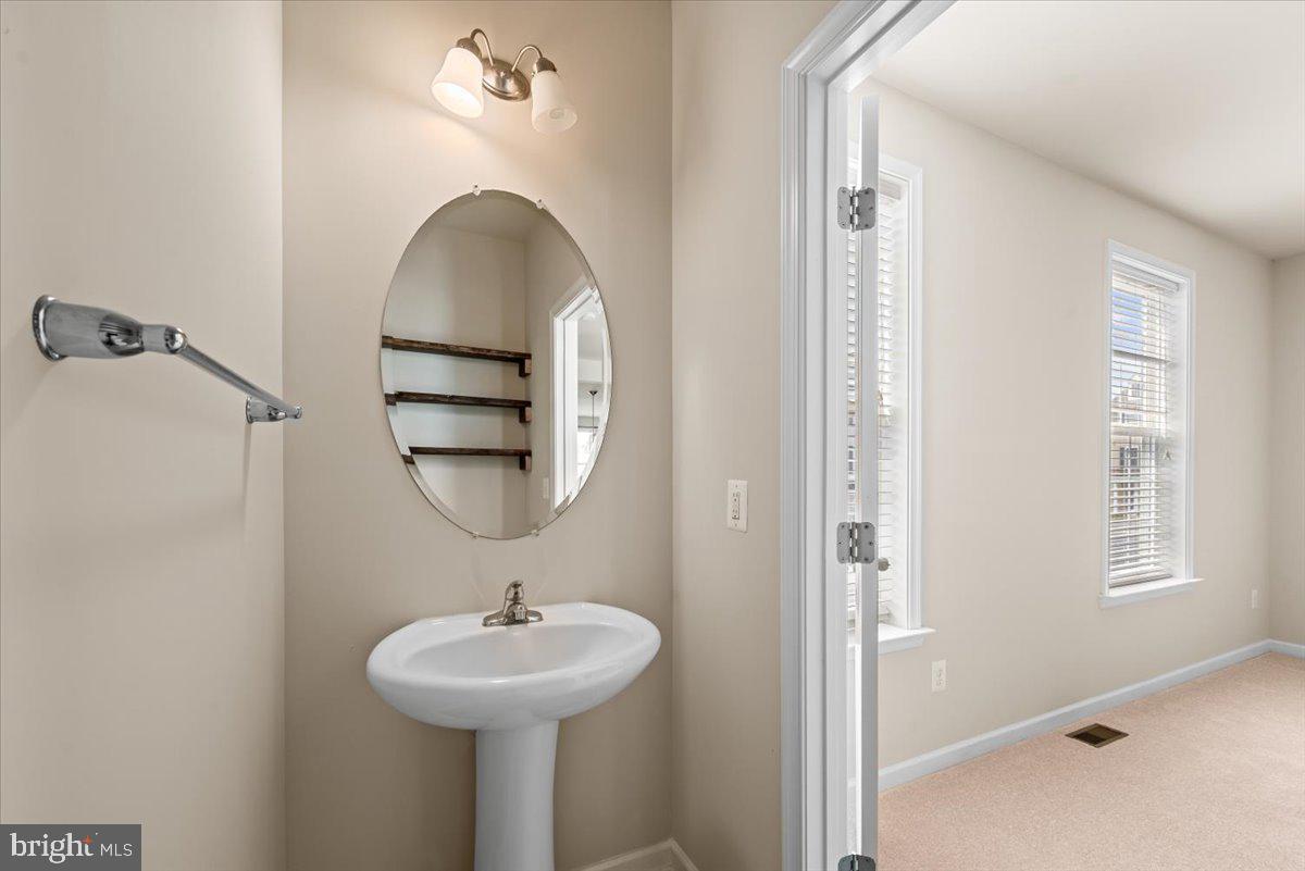 244 Schramm Loop