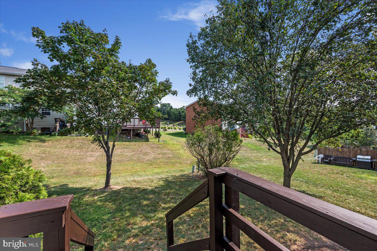 214 Waterford Ln