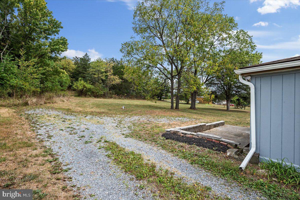 127 Mountain Falls Rd