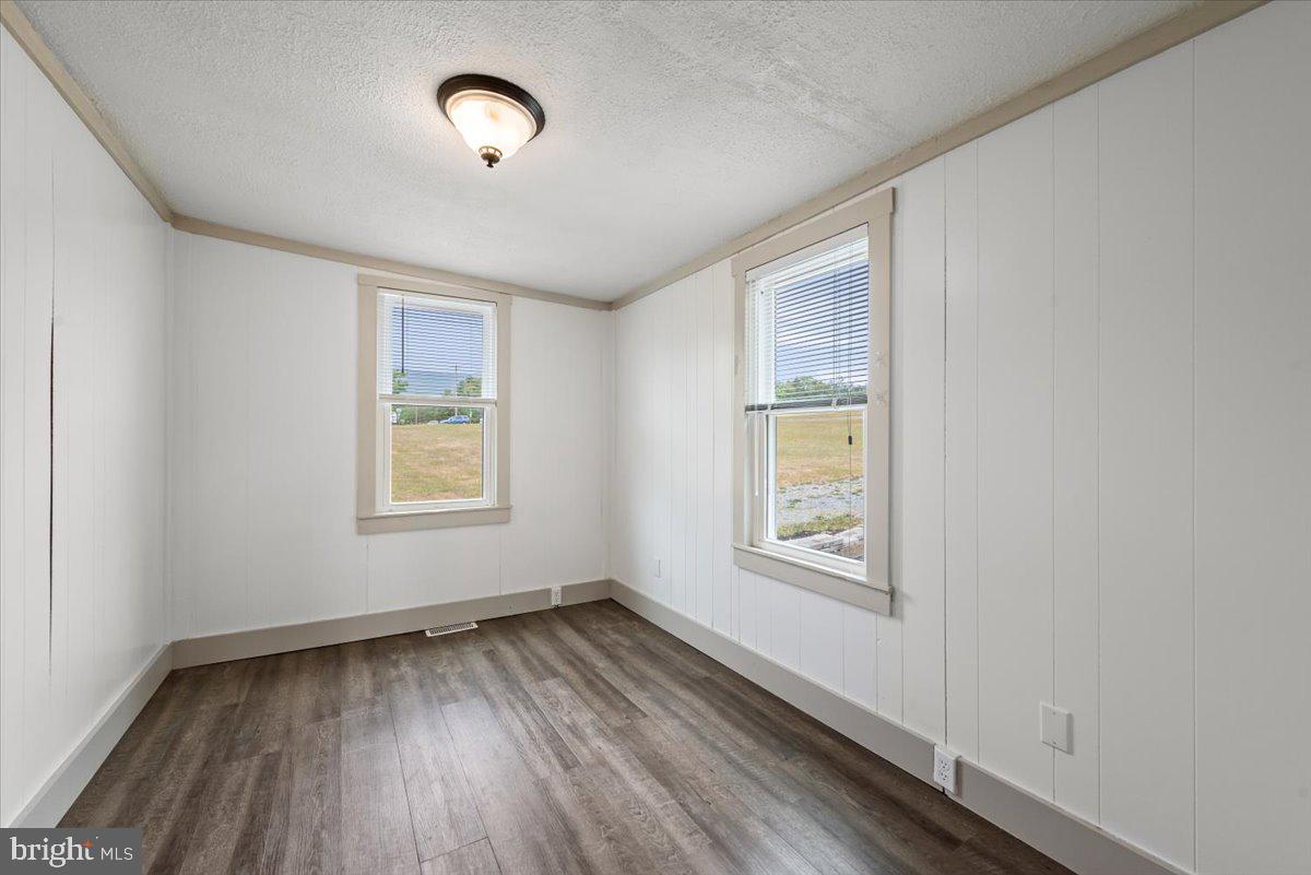 127 Mountain Falls Rd