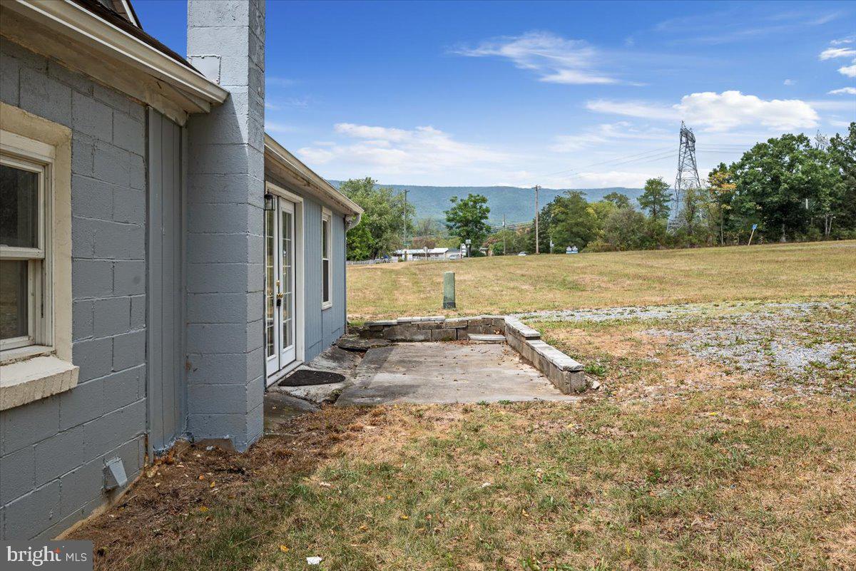 127 Mountain Falls Rd