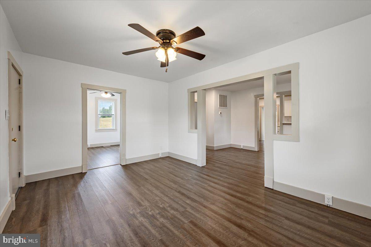 127 Mountain Falls Rd