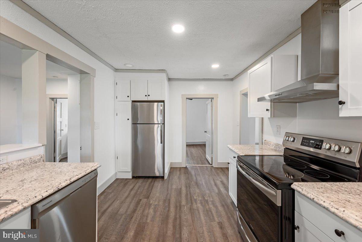 127 Mountain Falls Rd