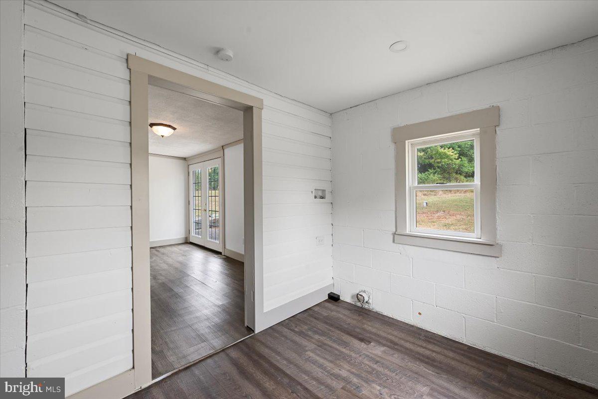 127 Mountain Falls Rd