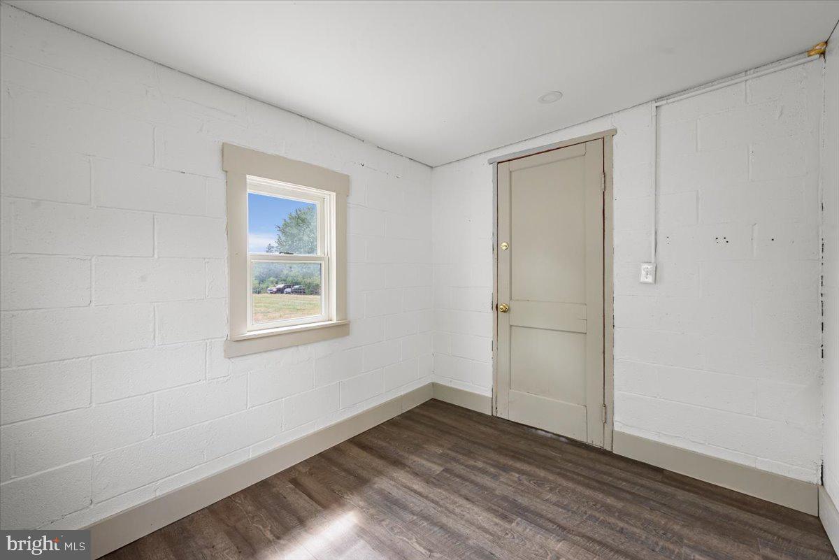 127 Mountain Falls Rd