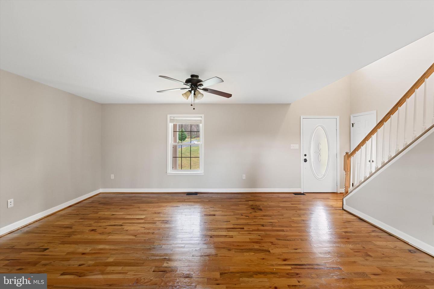 220 Crimson Dr