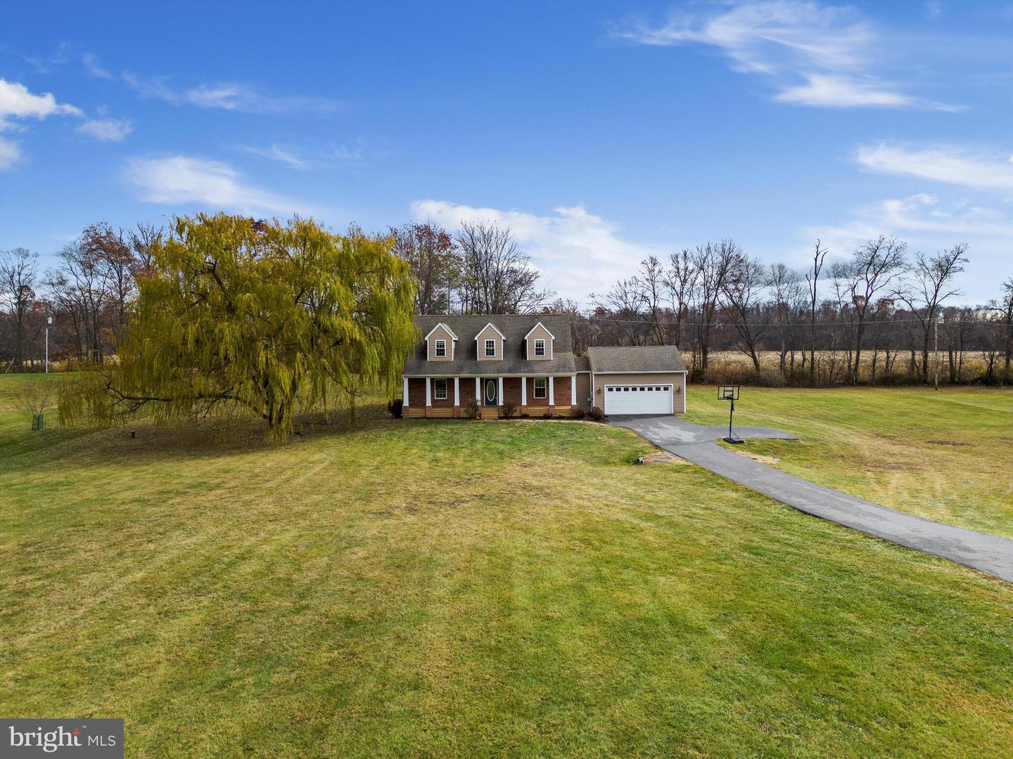220 Crimson Dr