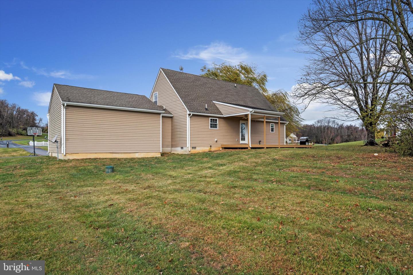 220 Crimson Dr