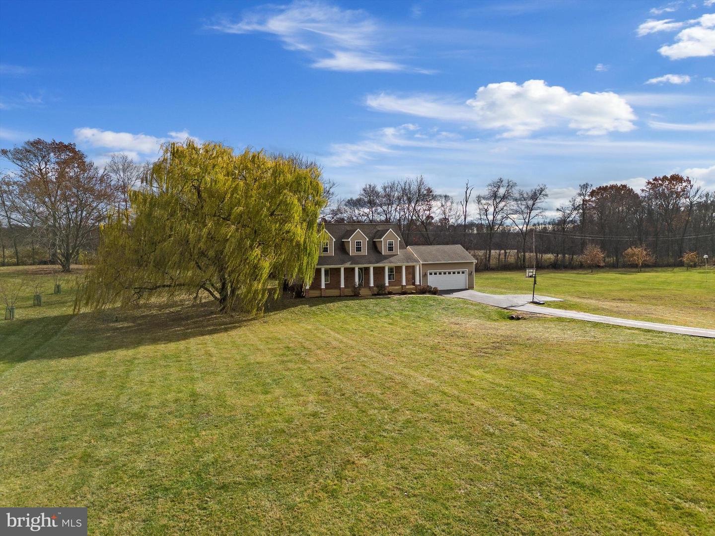220 Crimson Dr
