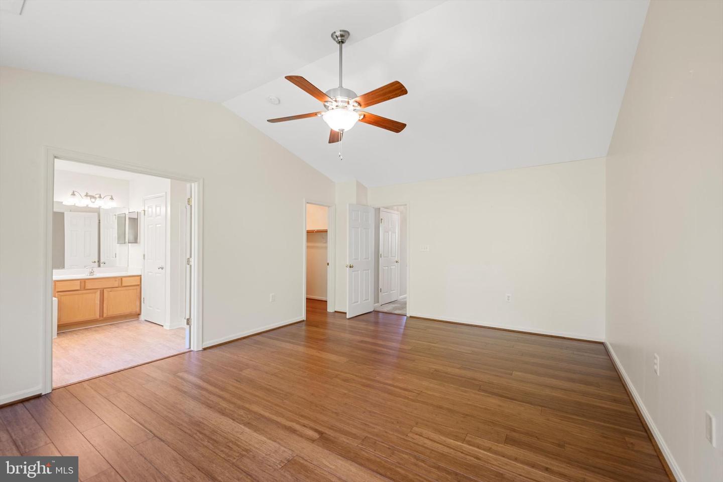 111 Cheshire Ct