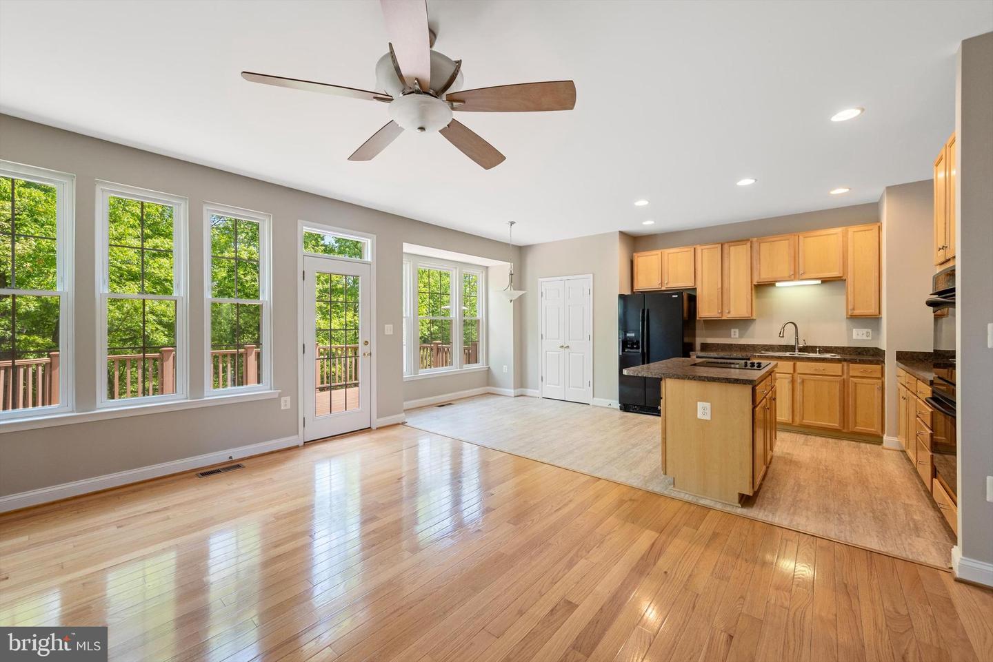 111 Cheshire Ct