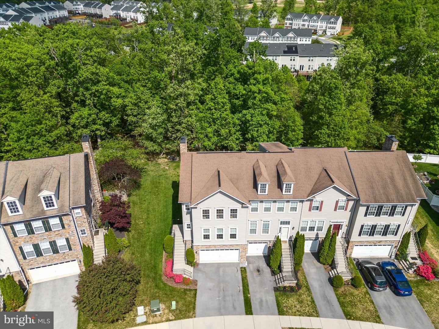 111 Cheshire Ct