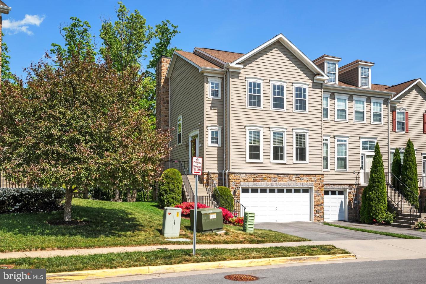 111 Cheshire Ct