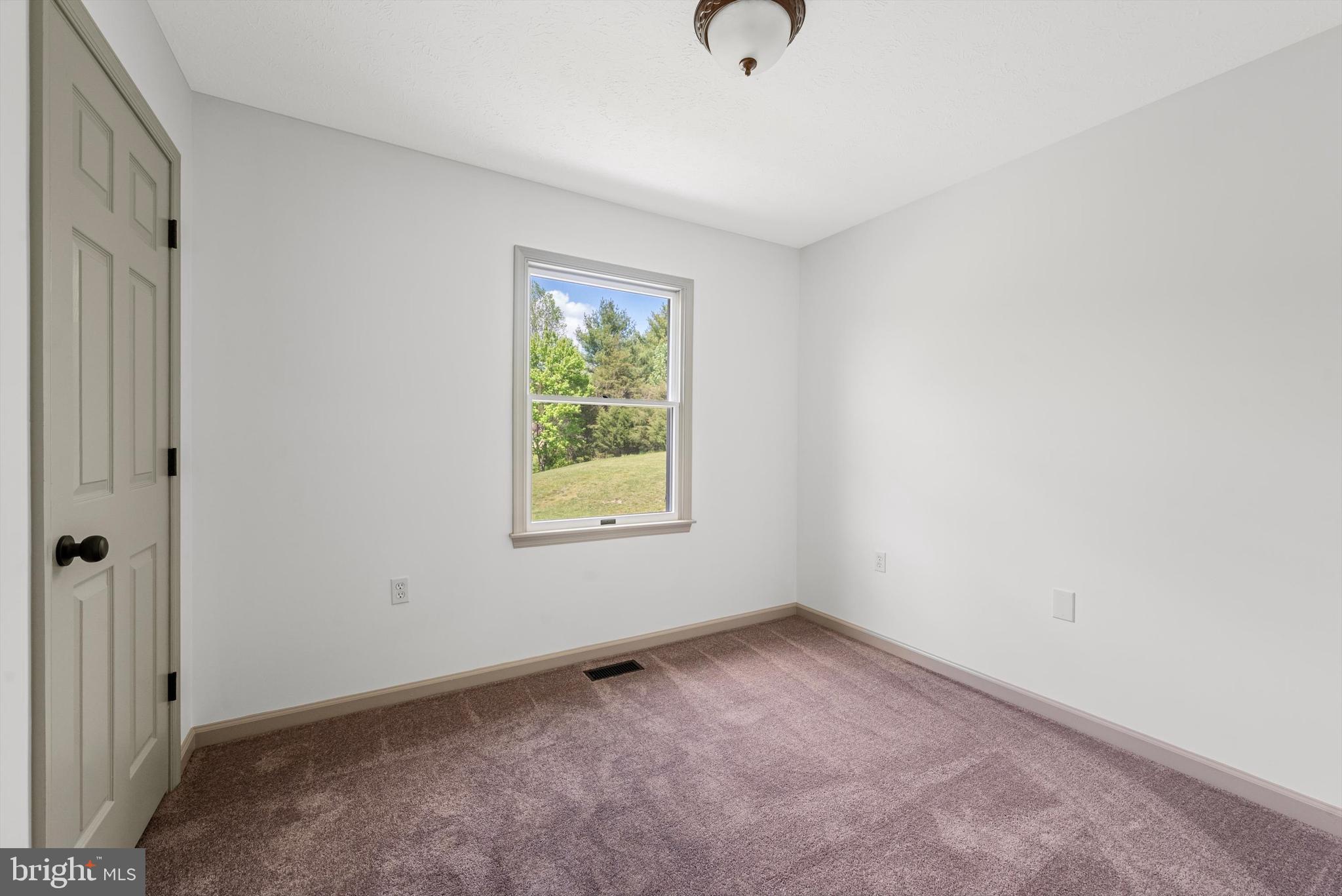 288 Old Plantation Ln