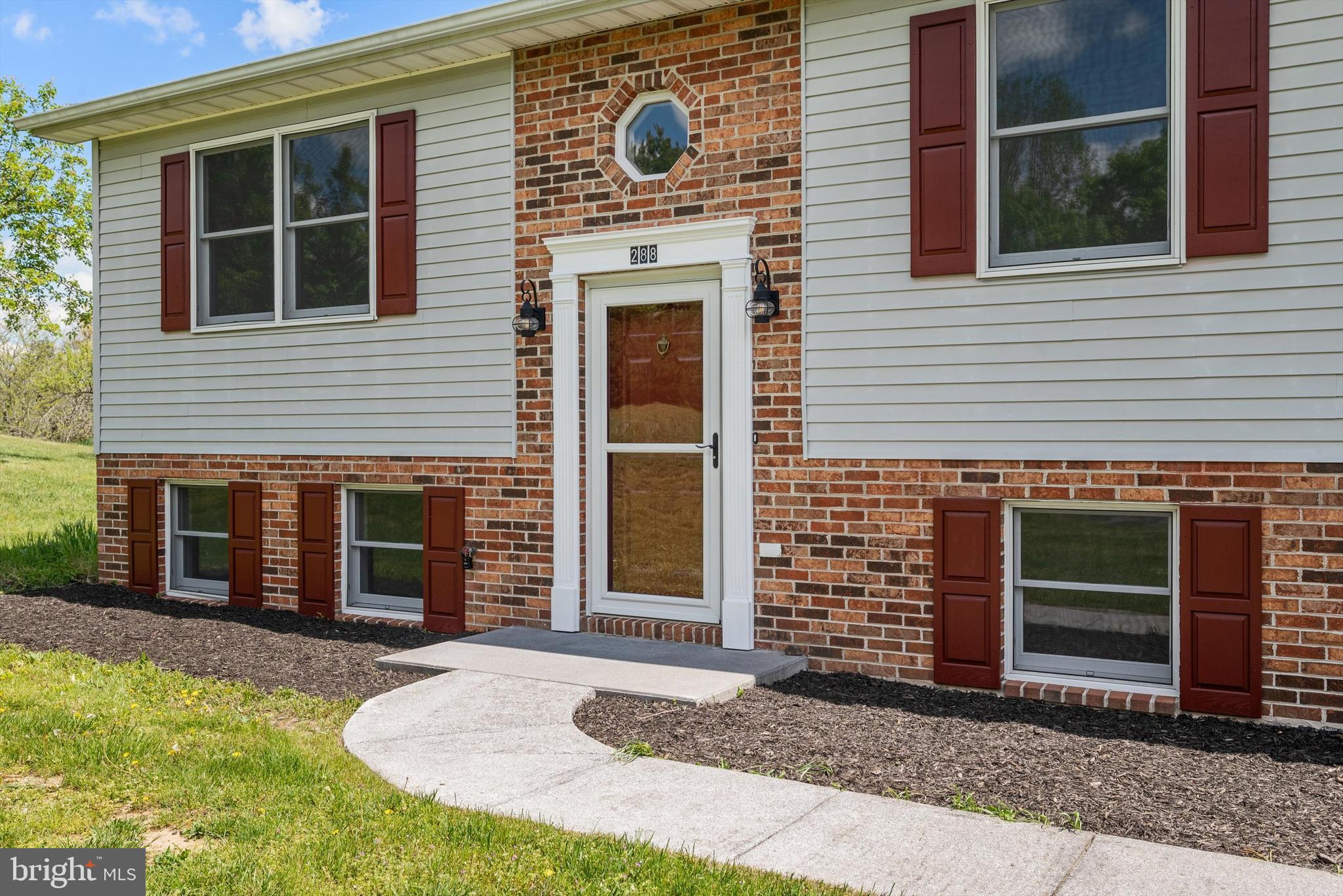 288 Old Plantation Ln