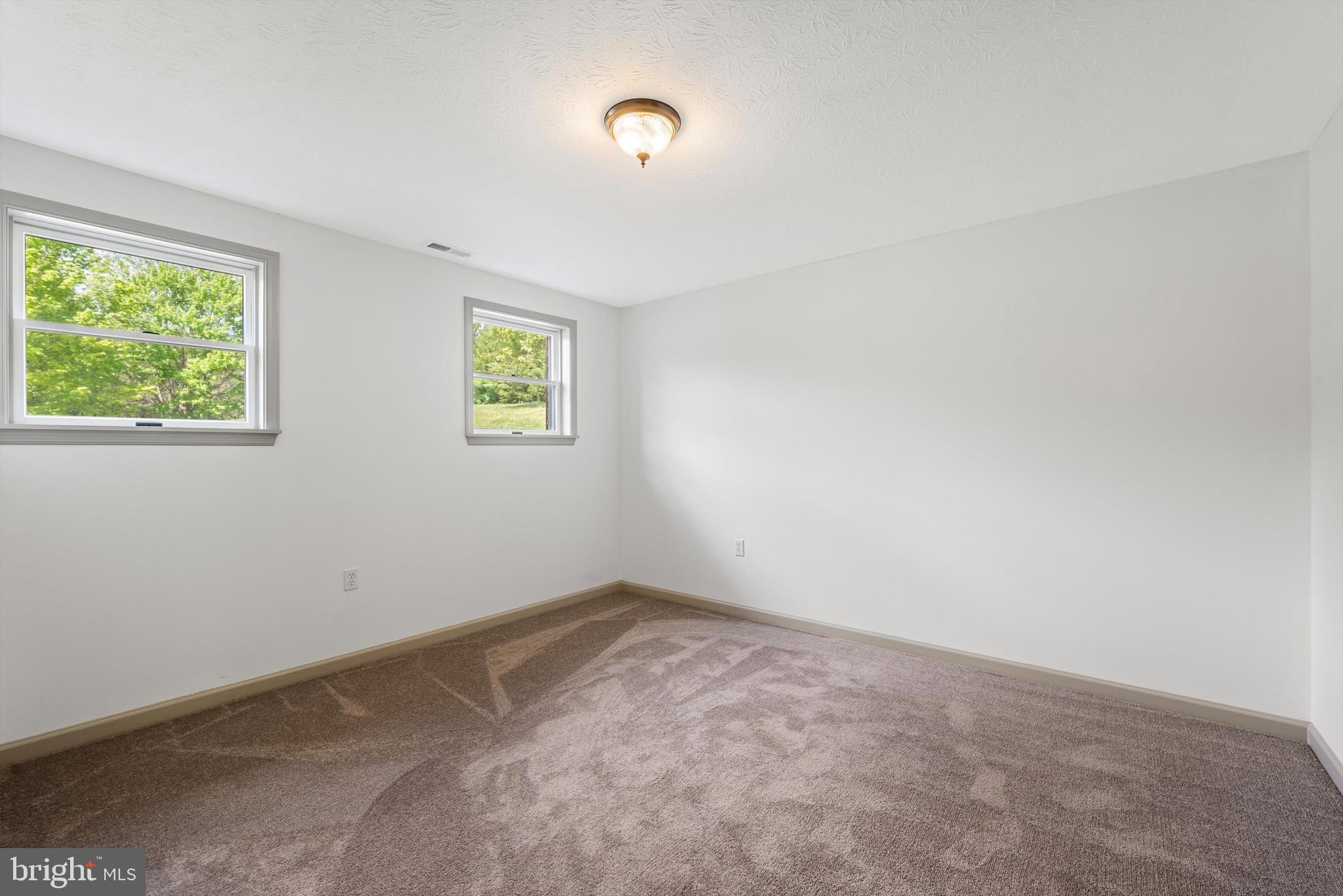 288 Old Plantation Ln