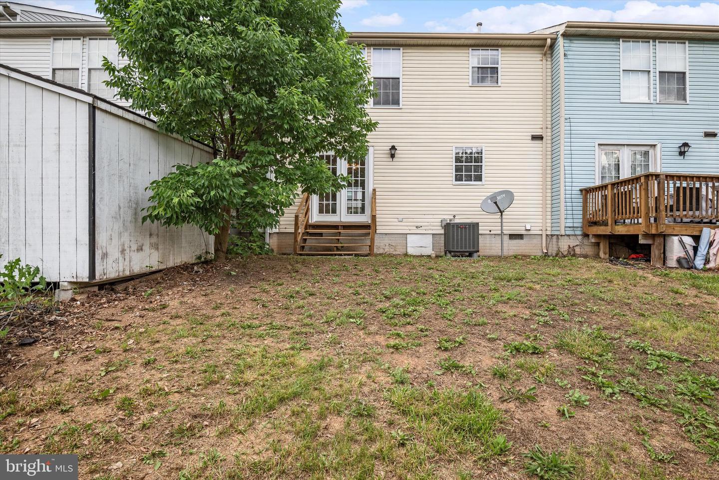 206 EMILY LN