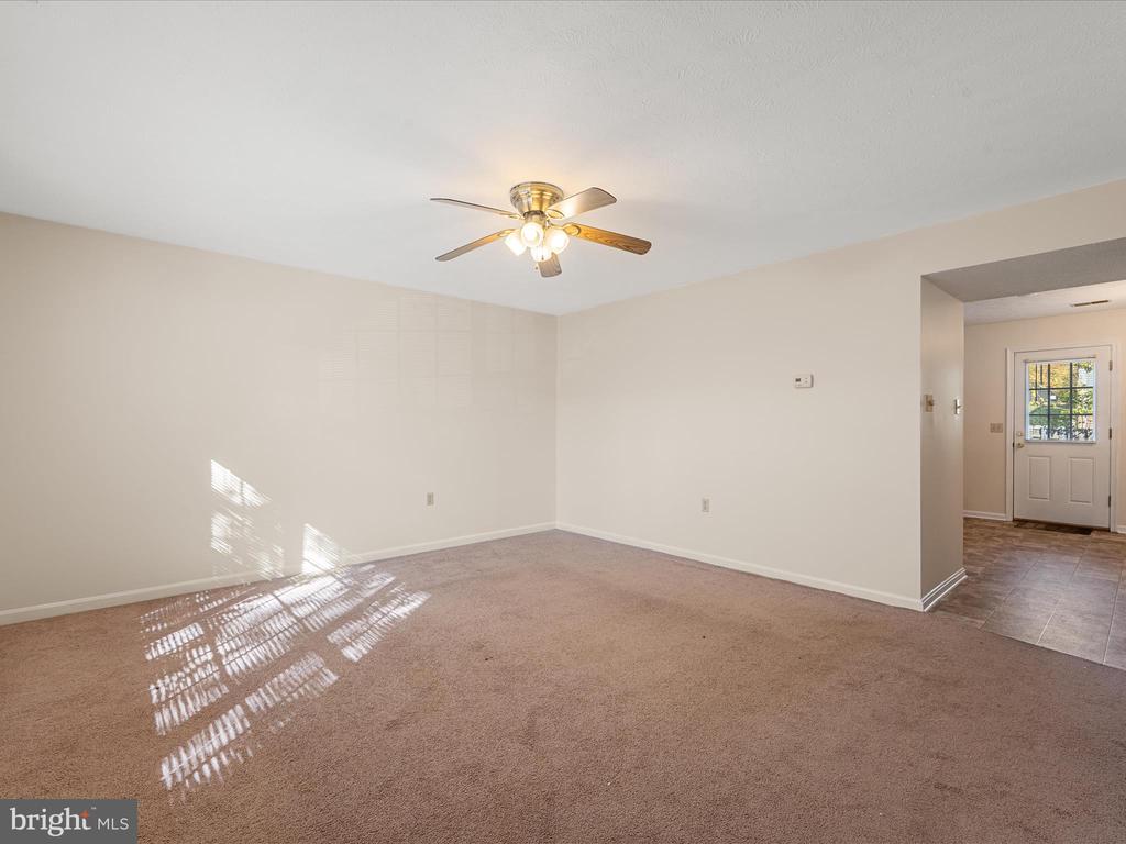 114 PARKSIDE DR