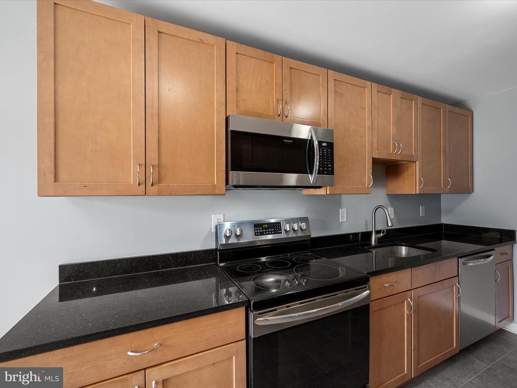113 AMETHYST CT
