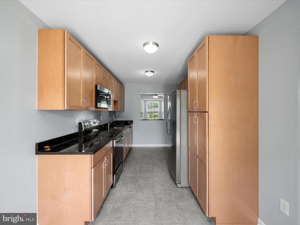 113 AMETHYST CT