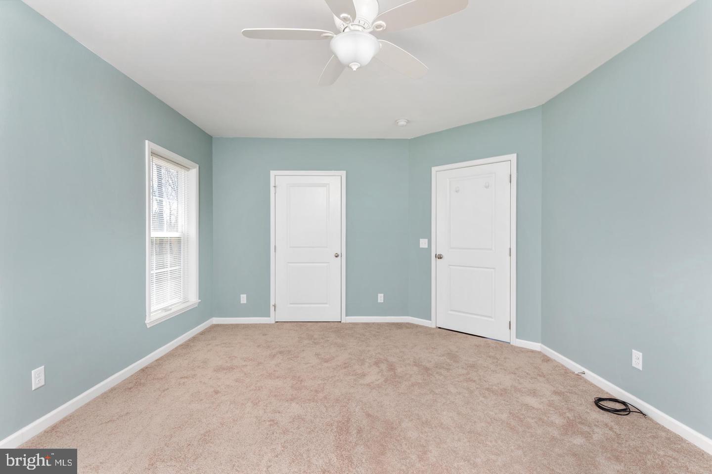 289 SLATE LN