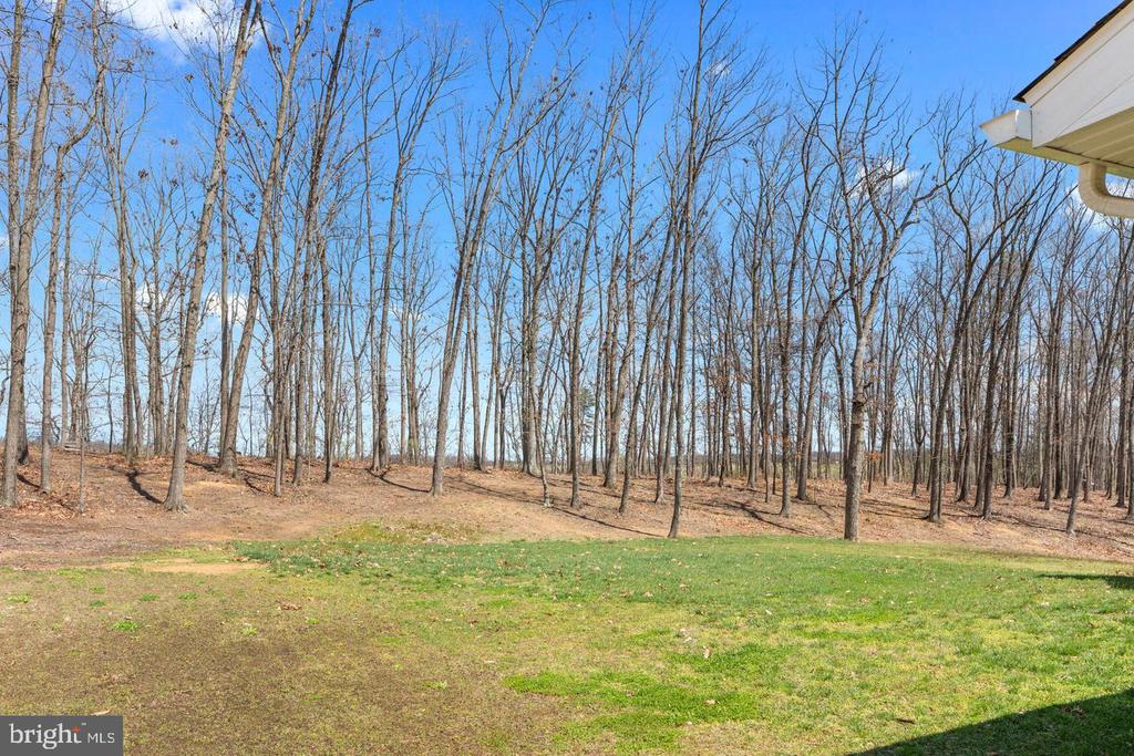 289 SLATE LN