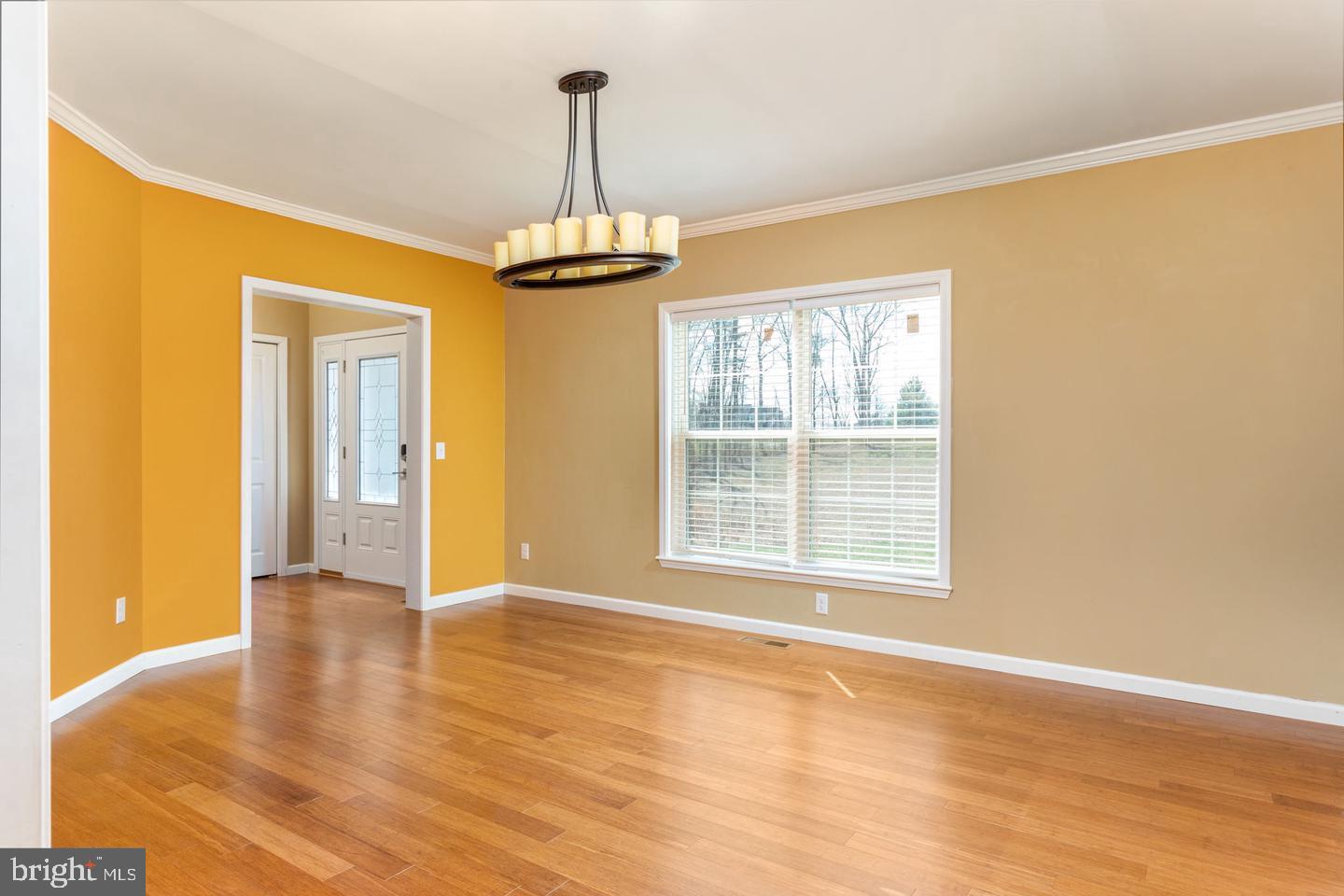 289 SLATE LN