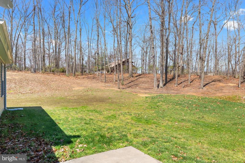 289 SLATE LN
