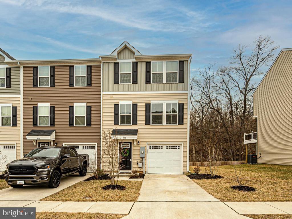 290 SAGE CIR
